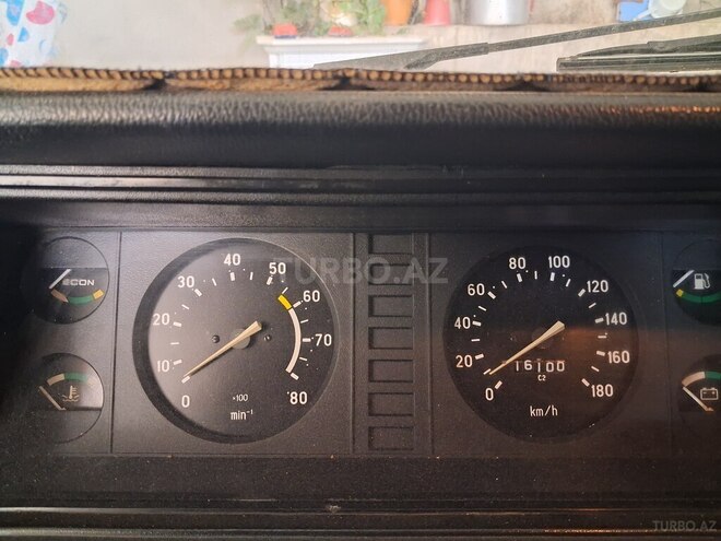 LADA (VAZ) 2107-8