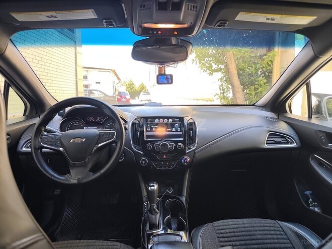 Chevrolet Cruze-4