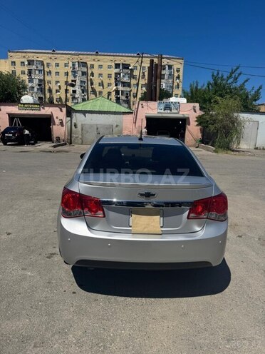 Chevrolet Cruze-8