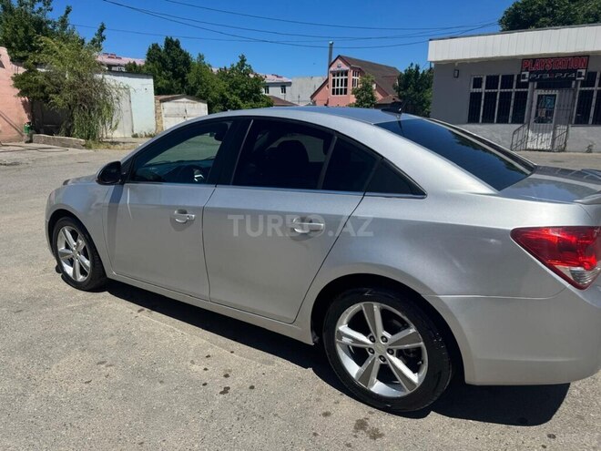Chevrolet Cruze-19