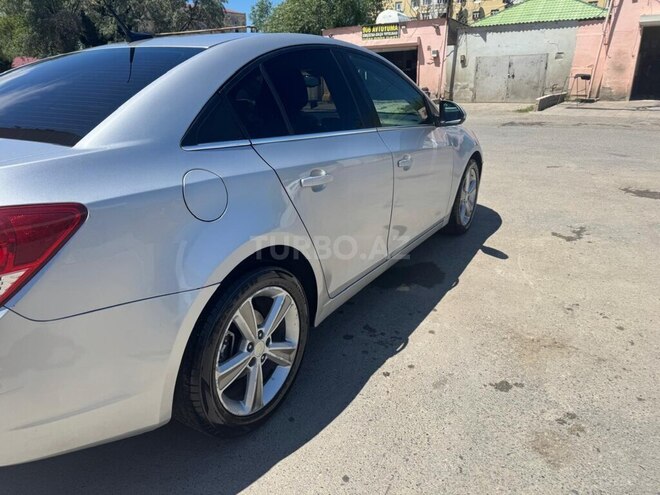 Chevrolet Cruze-18