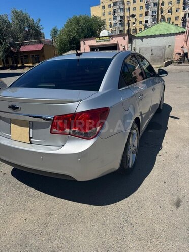 Chevrolet Cruze-17