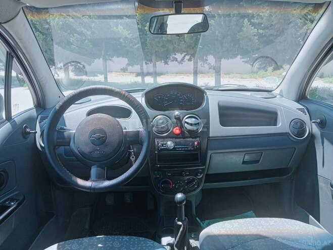 Chevrolet Spark-12