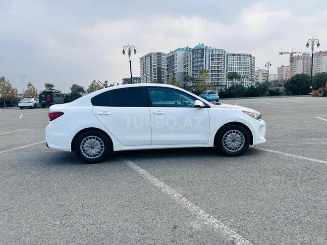Kia Rio-2