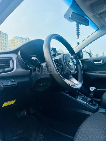 Kia Rio-6