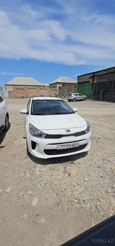 Kia Rio-1
