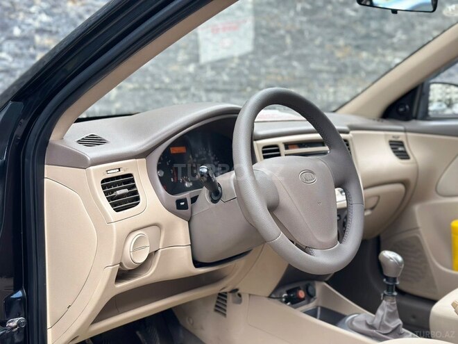 Kia Rio-8