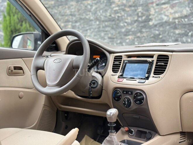 Kia Rio-3