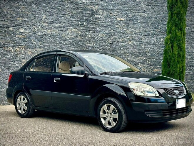 Kia Rio-5
