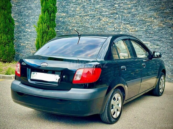 Kia Rio-7