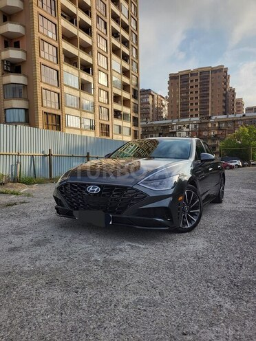 Hyundai Sonata-1