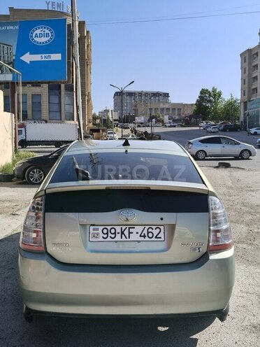Toyota Prius-11