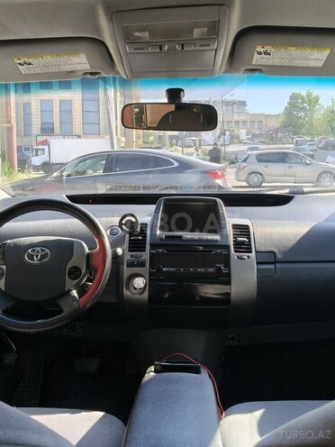 Toyota Prius-10