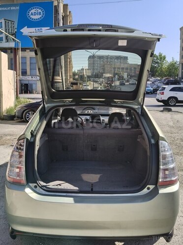 Toyota Prius-9