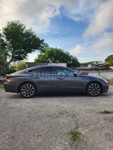 Hyundai Sonata-3