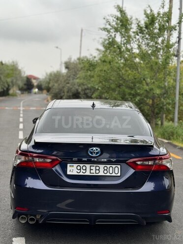 Toyota Camry-5