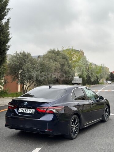 Toyota Camry-3