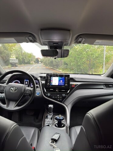 Toyota Camry-7