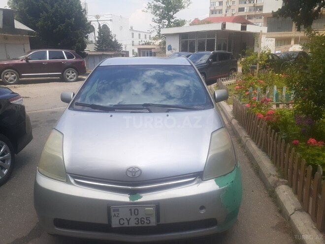 Toyota Prius-1