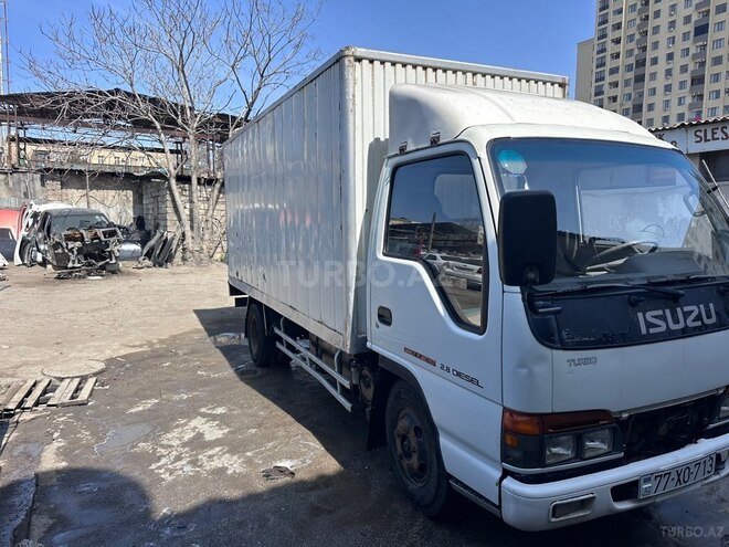 Isuzu NKR 55 L-3
