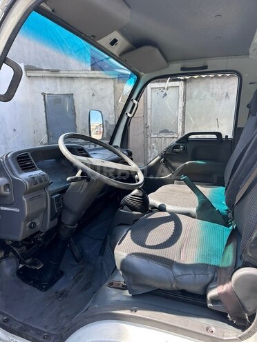 Isuzu NKR 55 L-6