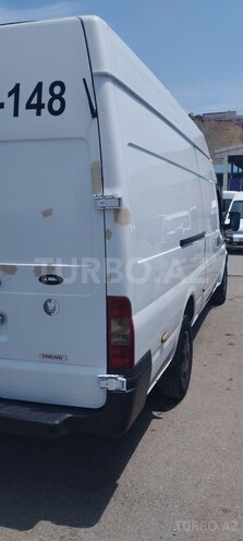 Ford Transit-5