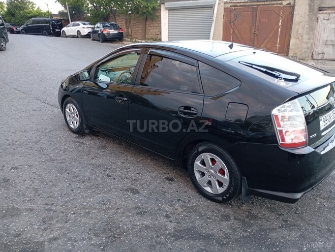 Toyota Prius-2