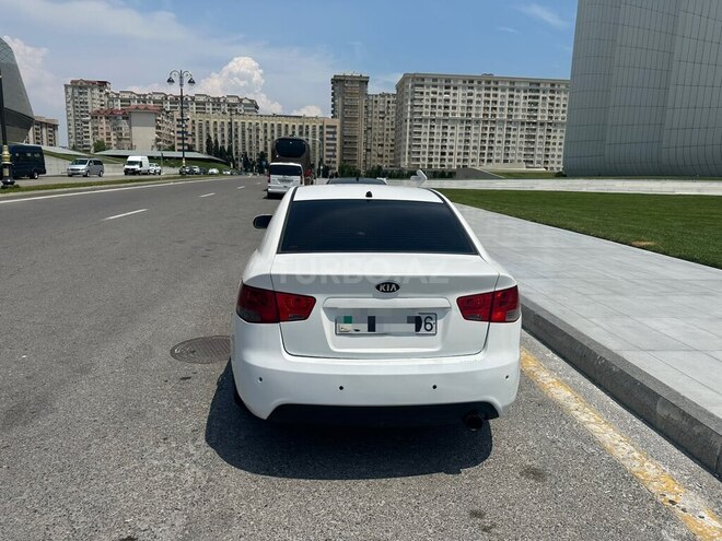 Kia Cerato-12