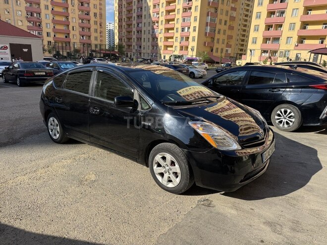 Toyota Prius-4