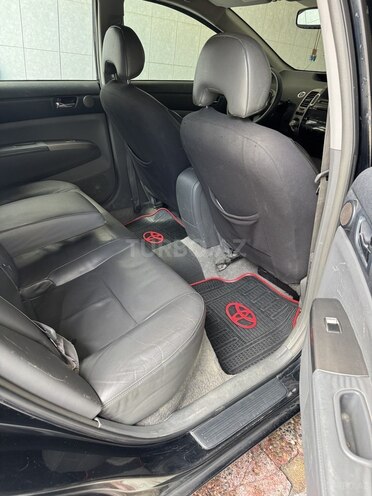 Toyota Prius-16