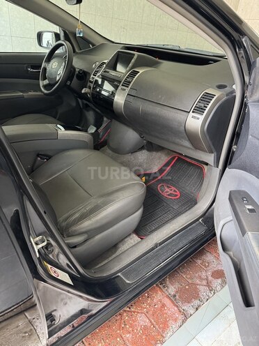 Toyota Prius-17