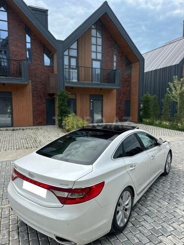 Hyundai Grandeur-12
