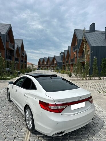 Hyundai Grandeur-13