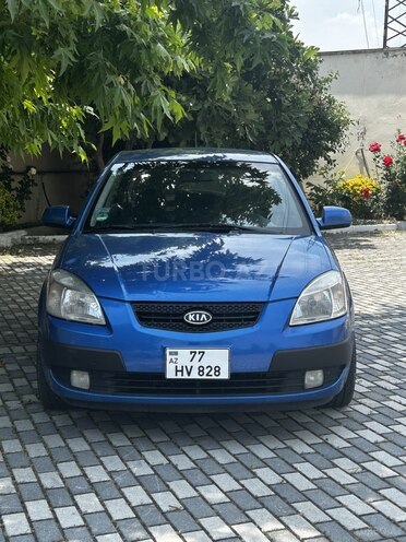 Kia Rio-1