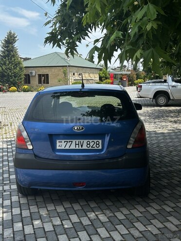 Kia Rio-2