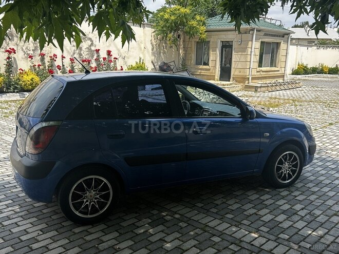 Kia Rio-3