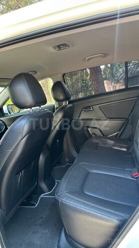Kia Sportage-12