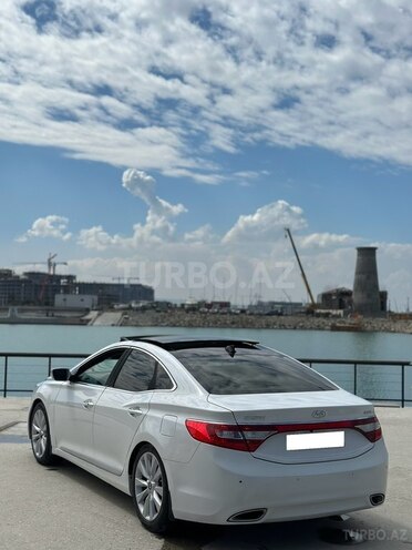 Hyundai Grandeur-15