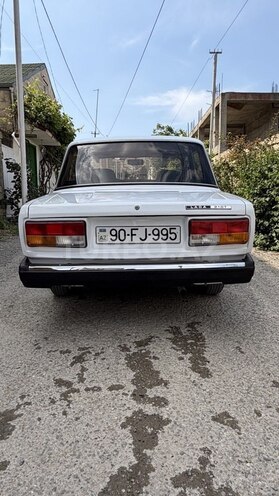 LADA (VAZ) 2107-2