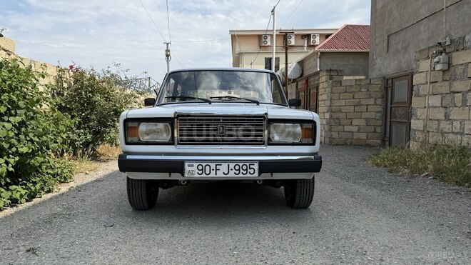 LADA (VAZ) 2107-1