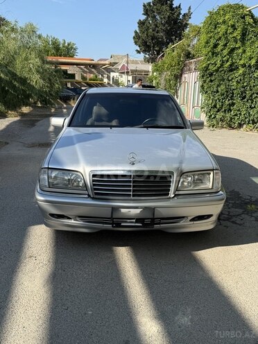 Mercedes C 240-1