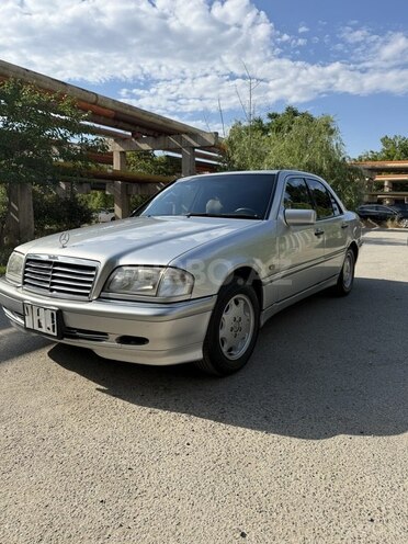 Mercedes C 240-13