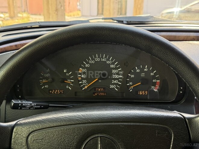 Mercedes C 240-12