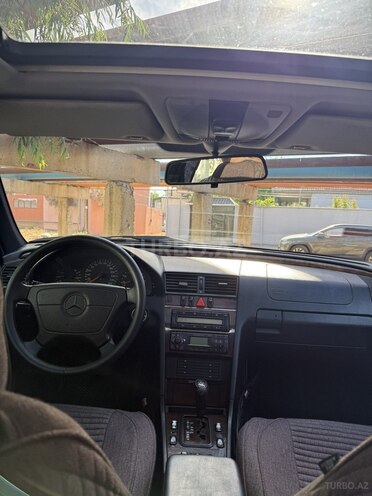 Mercedes C 240-8