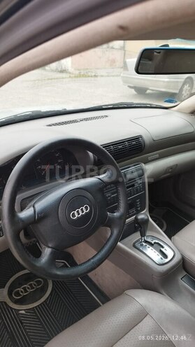 Audi A4-5