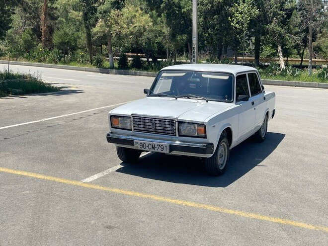 LADA (VAZ) 2107-5