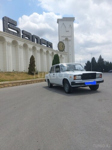 LADA (VAZ) 2107-1