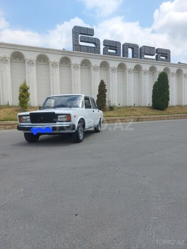LADA (VAZ) 2107-2