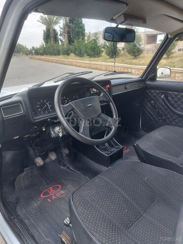 LADA (VAZ) 2107-4