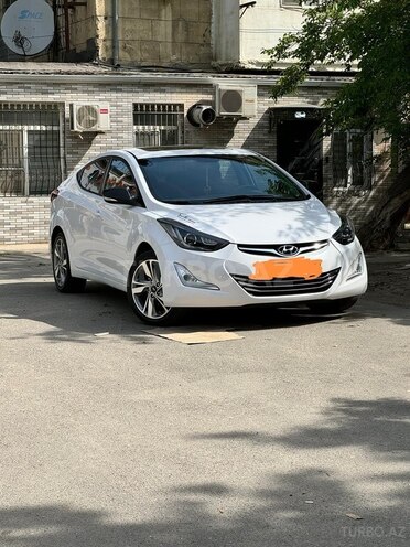 Hyundai Elantra-6